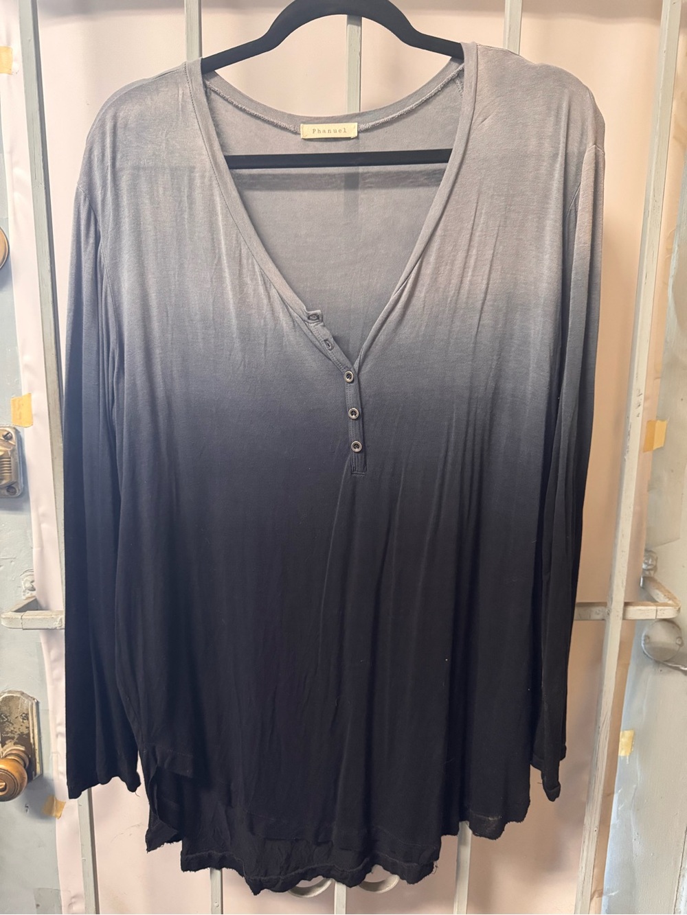 Phanuel Ombre Henley Long Sleeve Top - Gray to Black